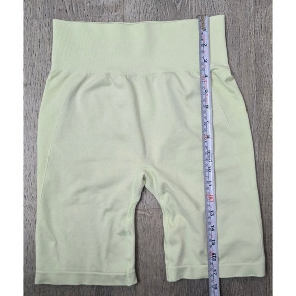 Gymshark Pants - GYMSHARK‎ Flex Cycling Shorts, Size Medium Logo High Waisted